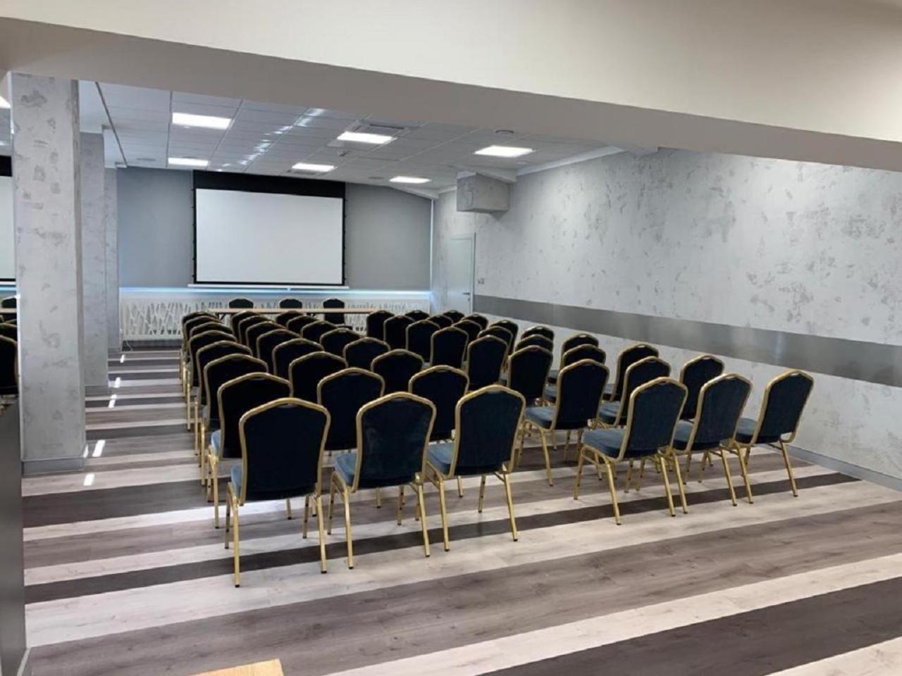 Konferenční místnost