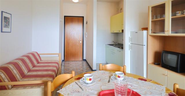 Cormoran livingroom.jpg