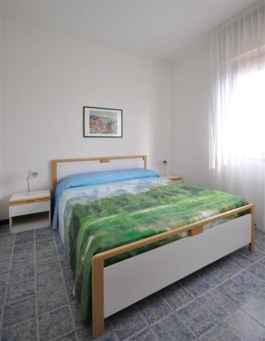 Cormoran bedroom 1.jpg