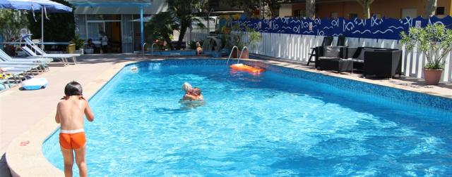 piscina14.jpg