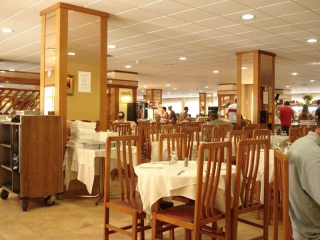 Esplendid RESTAURACE.jpg
