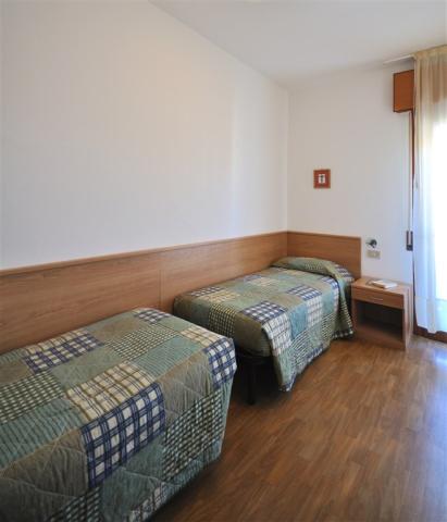 Ranieri C bedroom 2.jpg