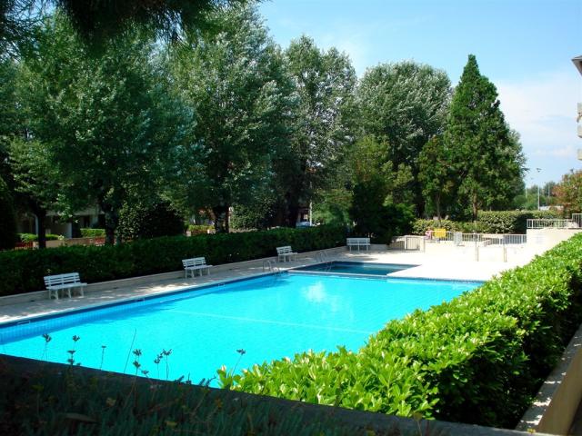 Pool.JPG