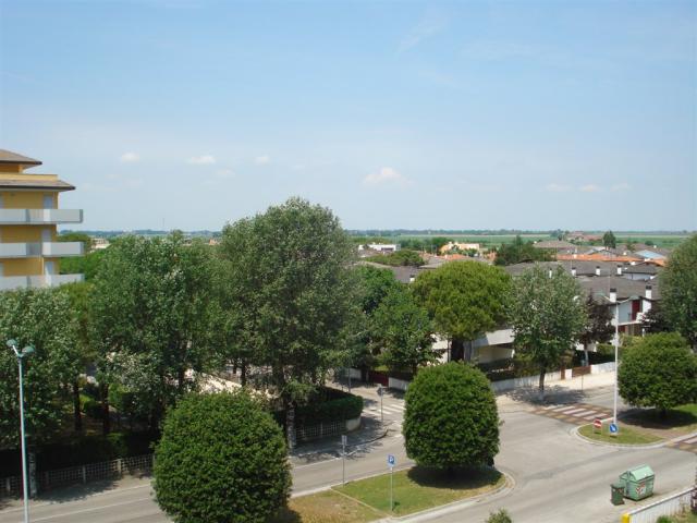 j9.jpg