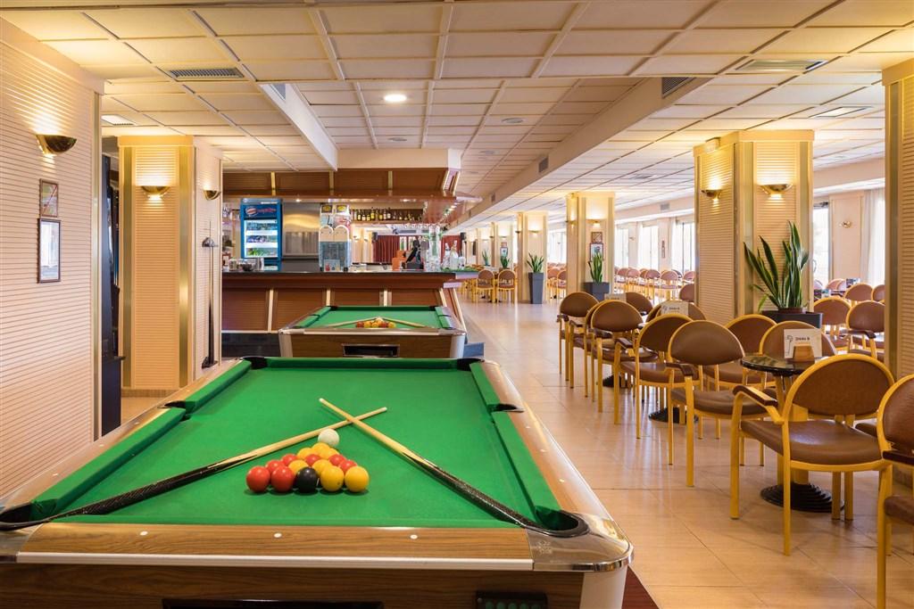 Calella Palace_bar_billiard.jpg