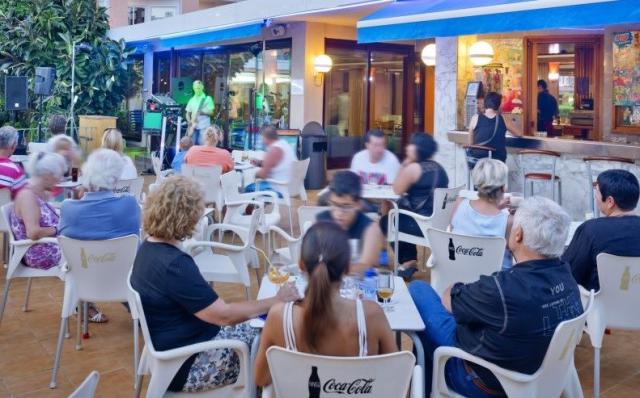 Cartago nova venkovní terasa.jpg