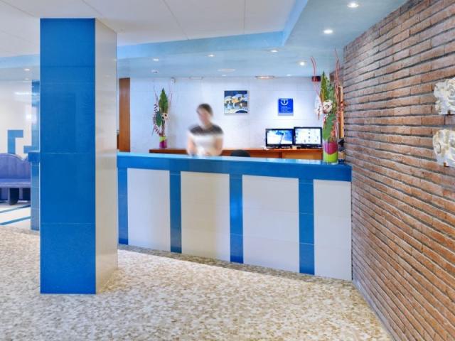 Cartago nova recepce.jpg