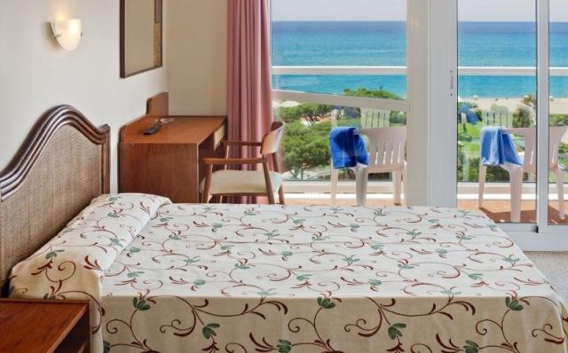 Cartago nova pokoj.jpg