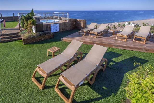 terrassa-vista-mar-hotel-ght-maritim-calella-18.jpg