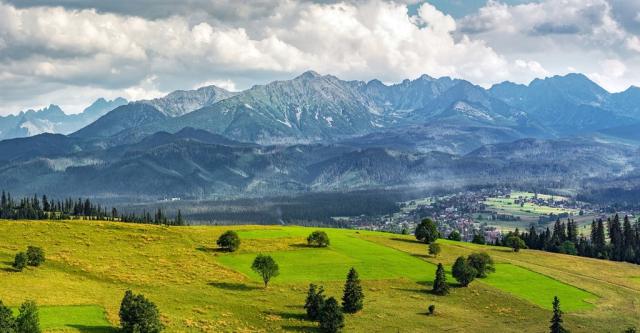 mountains-2535842_1280.jpg
