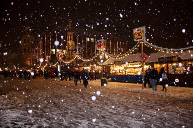 snowflakes-538223.jpg