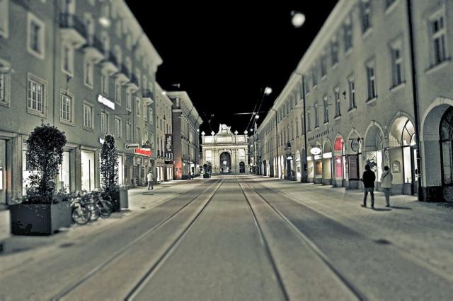 street-2481384_1280.jpg