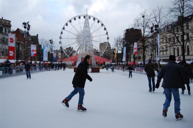 ice-skating-228423.jpg
