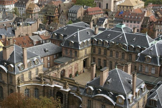 castle-836210_1280.jpg