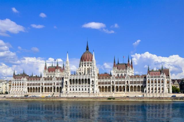 budapest-3623477_1920.jpg