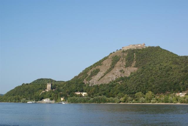 visegrad-94012_1280.jpg