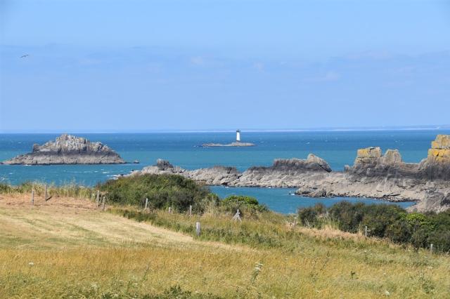 seascape-5280012_1280.jpg
