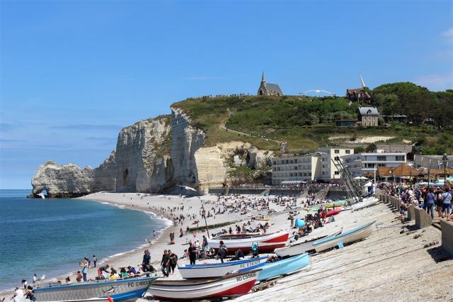 beach-4520636_1920.jpg