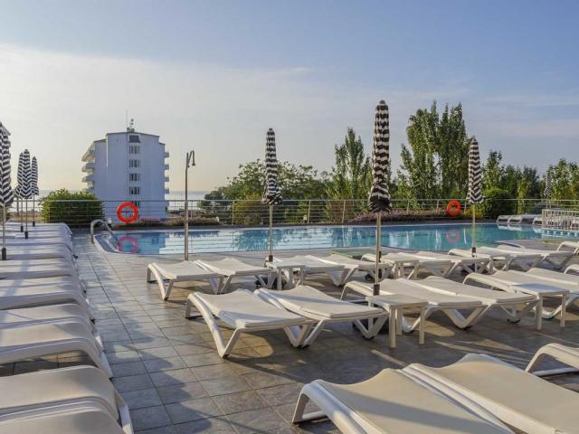 Sirius - bazen_2.jpg