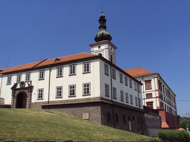 Zámek_z_Borské_ulice
