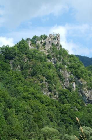 castle_strecno-_slovakia