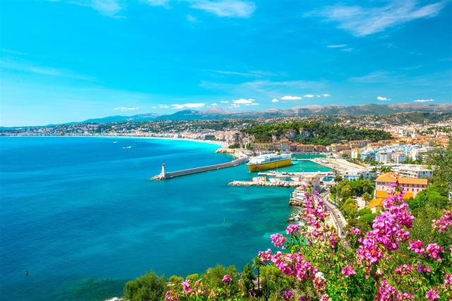 Francie - Nice, Fr.riviera shutterstock_185168879.jpg
