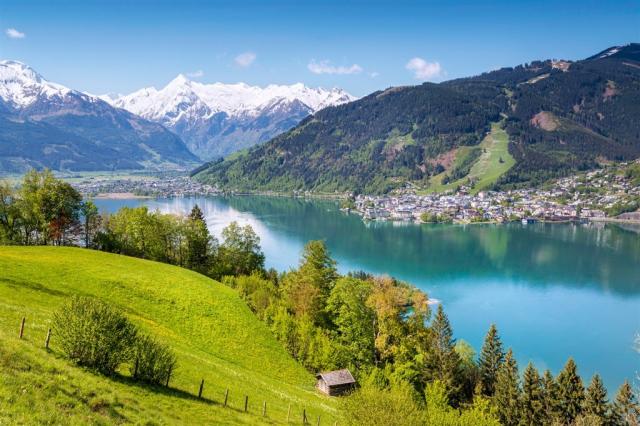 Rakousko Zell am See shutterstock_423256774.jpg