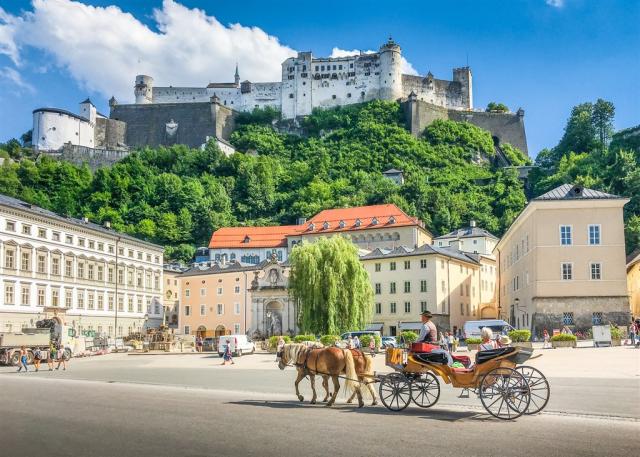 Rakousko - Salcburk shutterstock_1038459445.jpg