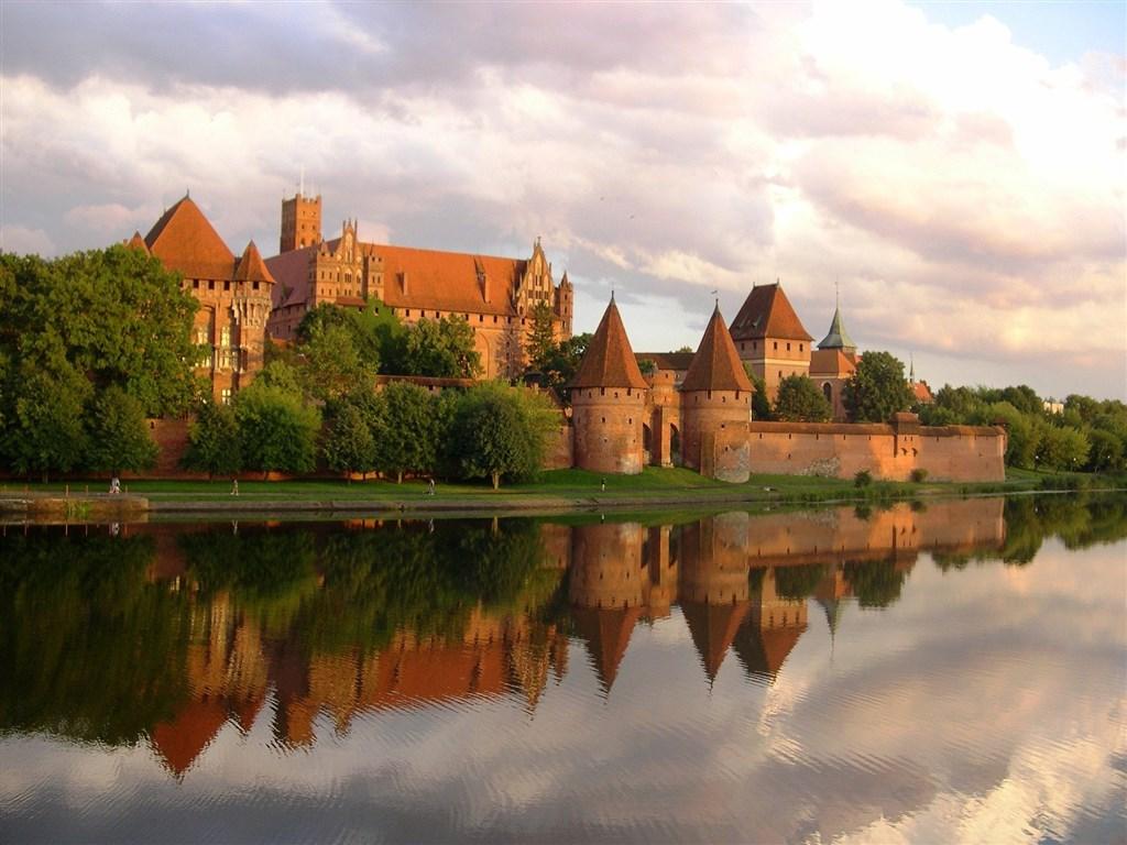 Polsko - Malbork -1104042_1920.jpg