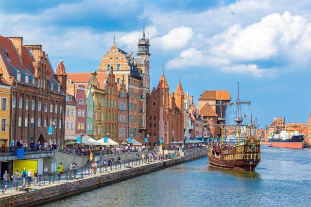 Polsko Gdaňsk shutterstock_391072360.jpg