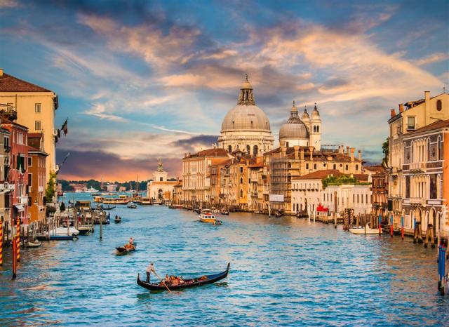 Itálie - Benátky shutterstock_279340874.jpg