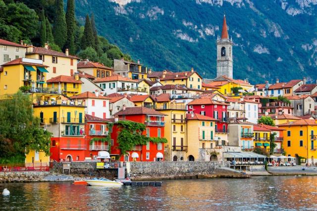Itálie Lago di Como Varenna shutterstock_386155309.jpg