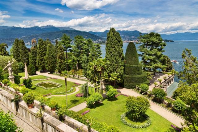 Itálie -Lago Maggiore -  Isola Bella  shutterstock_123465427.jp