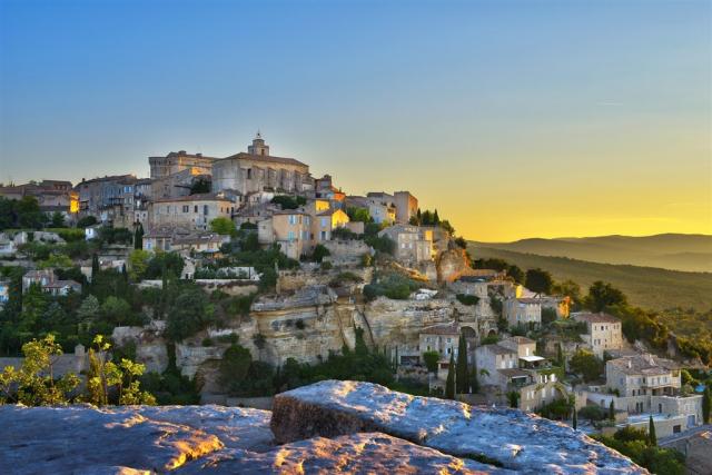 Francie Provence Gordes shutterstock_154008284.jpg