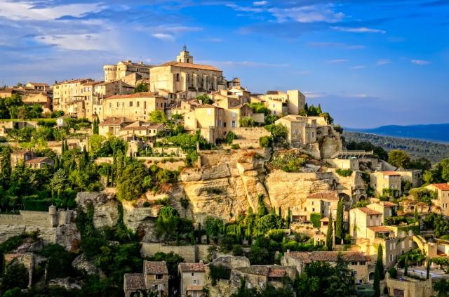 Francie - Gordes shutterstock_117151924.jpg