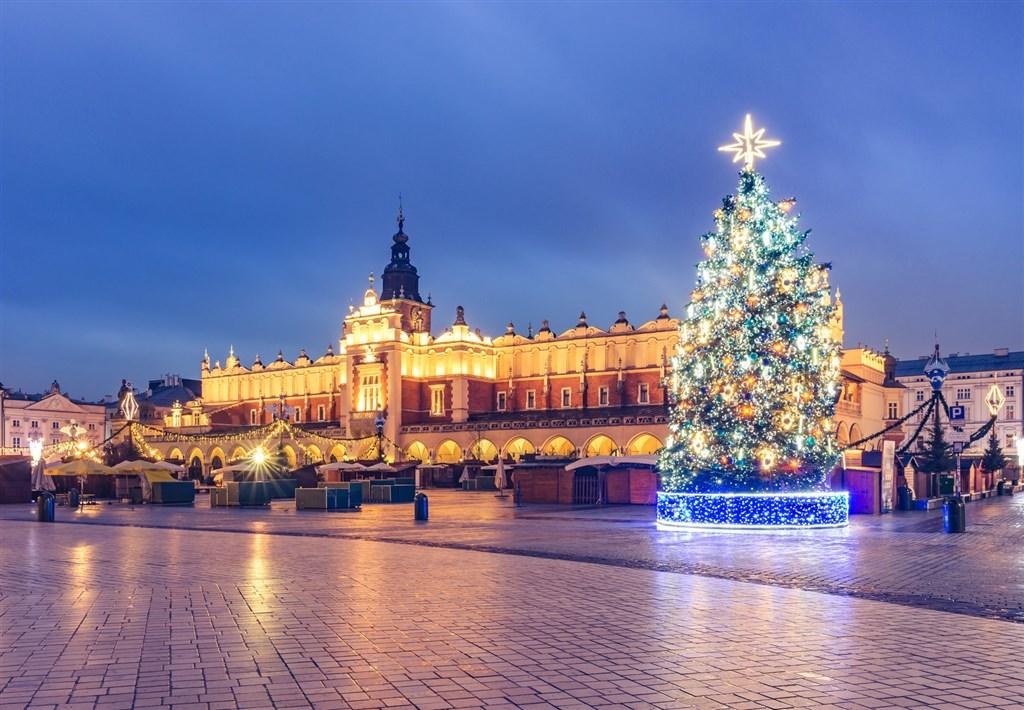 Polsko - adventní Krakov.shutterstock_1625388787.jpg