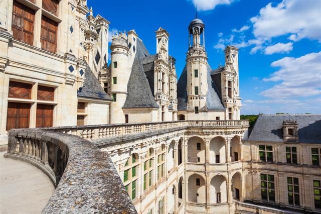 Francie - zámek Chambord shutterstock_1260791878.jpg
