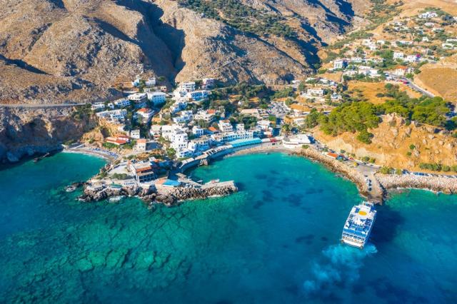 Řecko - Kréta - Chora Sfakion  shutterstock_1903112986.jpg