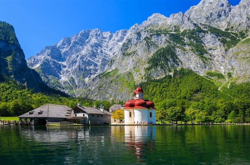 Německo Königsee shutterstock_117074677.jpg
