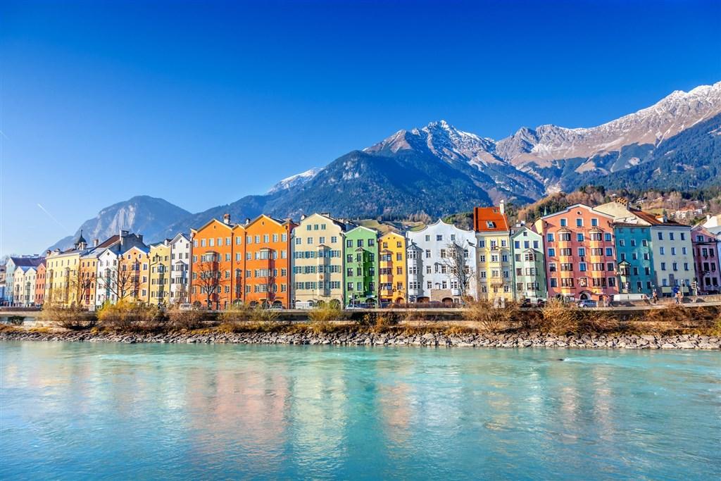 Rakousko Innsbruck shutterstock_567050887.jpg