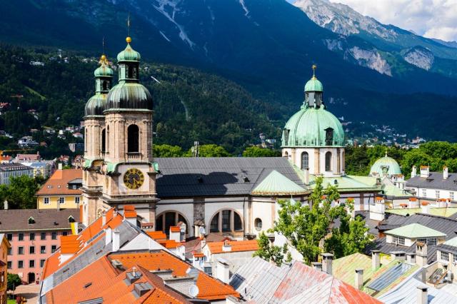 Rakousko Innsbruck shutterstock_316616315.jpg