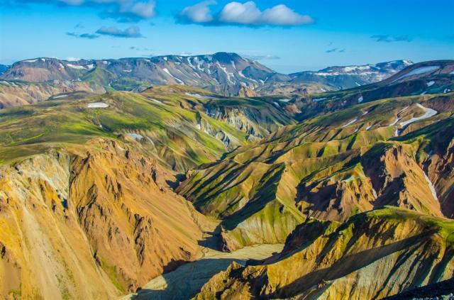 Island Landmannalaugar shutterstock_271827278.jpg