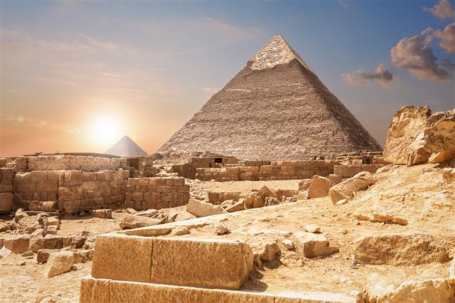 Egypt - Giza shutterstock_1496264042.jpg