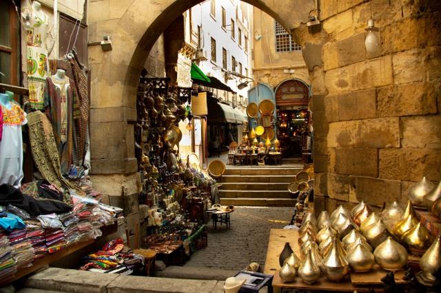 Egypt - Káhira - souk shutterstock_1217799940.jpg