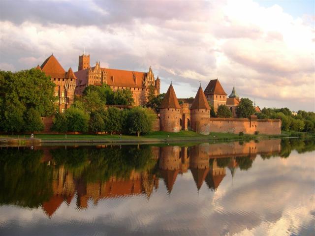 Polsko - Malbork -1104042_1920.jpg