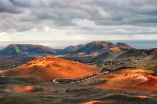Lanzarote - NP Timanfaya shutterstock_1713674887.jpg