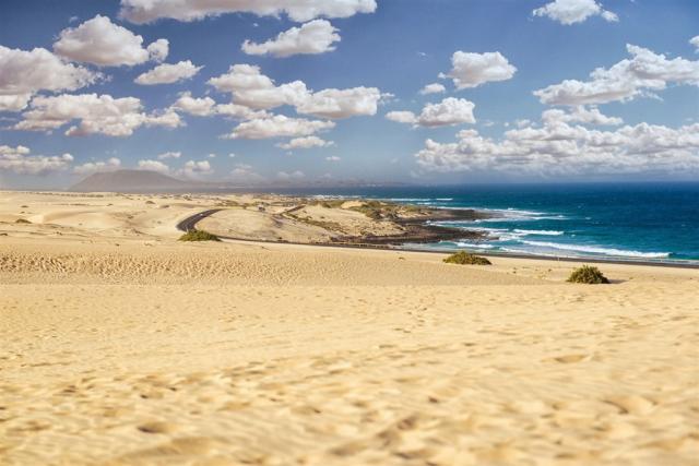 Fuerteventura - Corralejo michal-mrozek-lpMyWU-Po9s-unsplash.jp