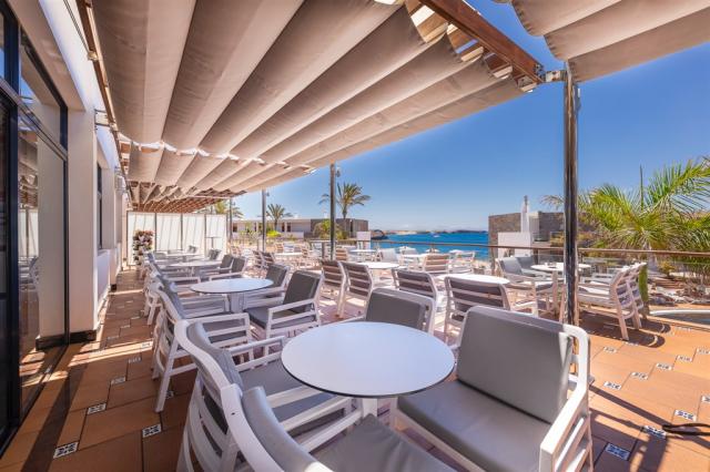 MIRADOR_PAPAGAYO_LOBBY_BAR-02.jpg