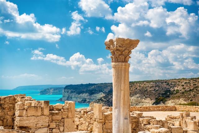 Kypr - Kourion shutterstock_452893645.jpg