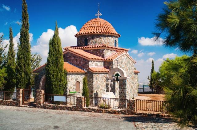 Kypr - Larnaka shutterstock_135062495.jpg